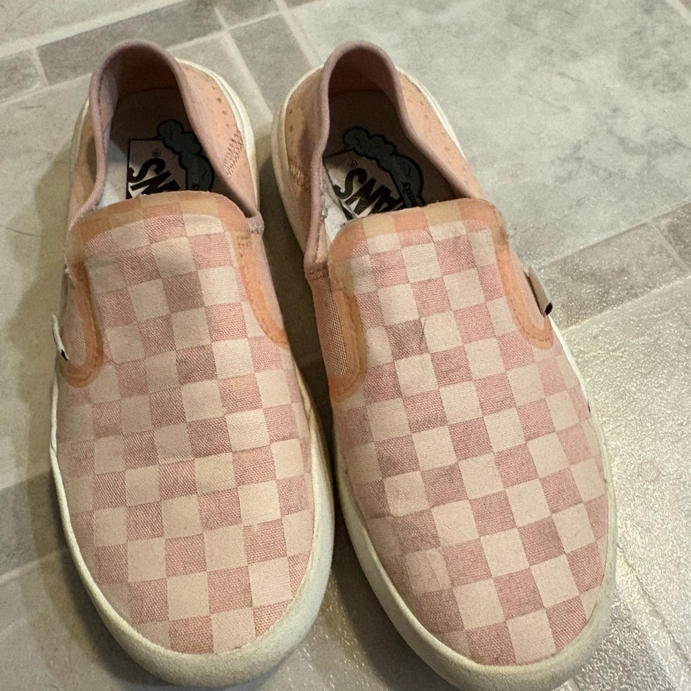 (SOLD) Vans Pink Checkered Slip-Ons